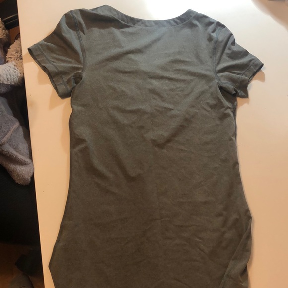 Tight Nike t-shirt - Picture 3 of 3